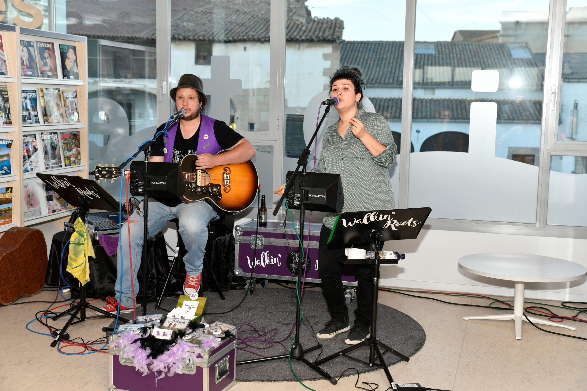 Actuació d’un duet acústic per amenitzar musicalment aquest dissabte a les Borges