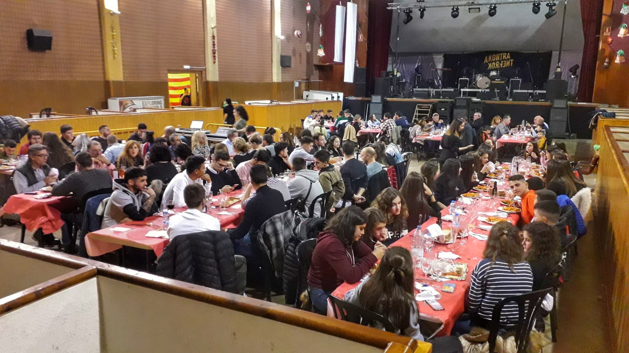 El Jovent de Castelldans celebra la seva festa de Nadal i renova la seva junta