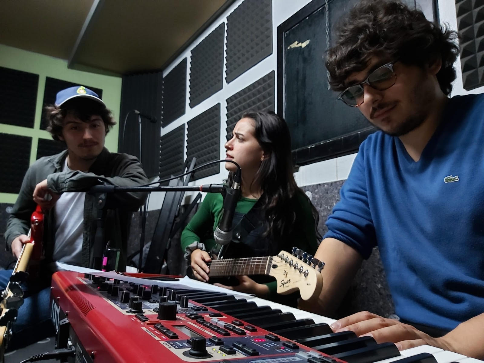 Dos membres d’Avstral finalistes del concurs Confinament d’Estrella Damm #UnaEstrellaACasa