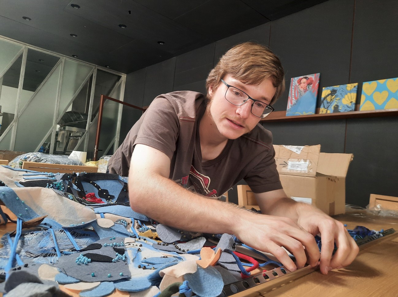 El celler Mas Blanch i Jové acull l’exposició “Ojos de Guerra” que revela la realitat de la guerra a Ucraïna