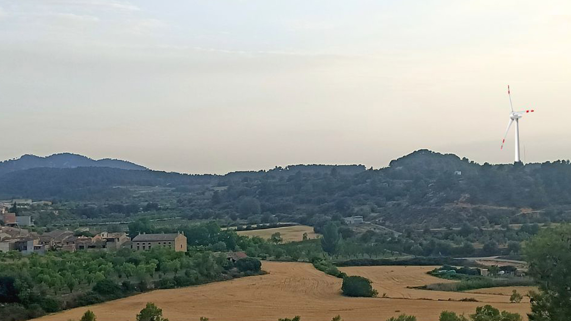 L’associació veïnal la Llena  presenta al·legacions als parc eòlics Comella, Sant Joan i Covasses