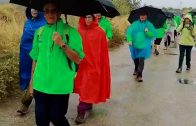 La pluja no atura la 3a caminada ‘Si no fos’ dels Xafacamins, amb 190 participants